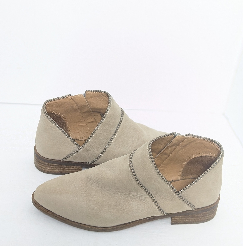 Lucky brand leather perrma ankle boots
